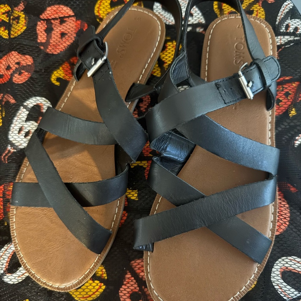 🎆 5 for 30$ 🎆 Toms Black Leather Strappy Sandals